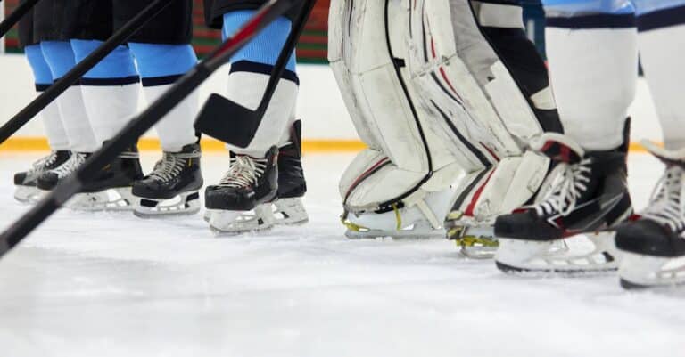 découvrez tout sur le poste de gardien de but : techniques, entraînements, conseils et meilleures pratiques pour exceller dans ce rôle clé du football. que vous soyez débutant ou joueur expérimenté, trouvez ici les informations essentielles pour devenir un gardien performant.