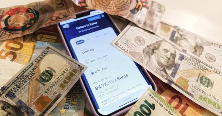 découvrez les dernières tendances du marché des transferts dans le monde du football. restez informé sur les mouvements de joueurs, les négociations et les analyses des meilleures équipes.