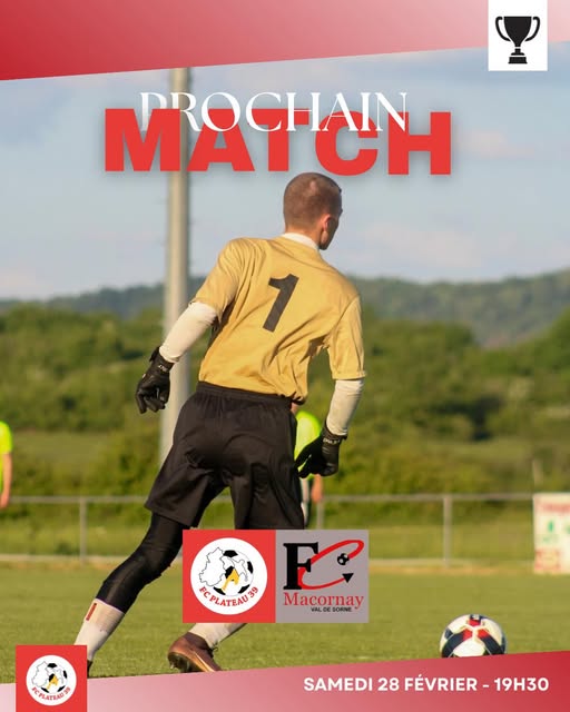 Joueurs de l'équipe B du FC Plateau 39 sur le terrain avant le match contre Macornay C